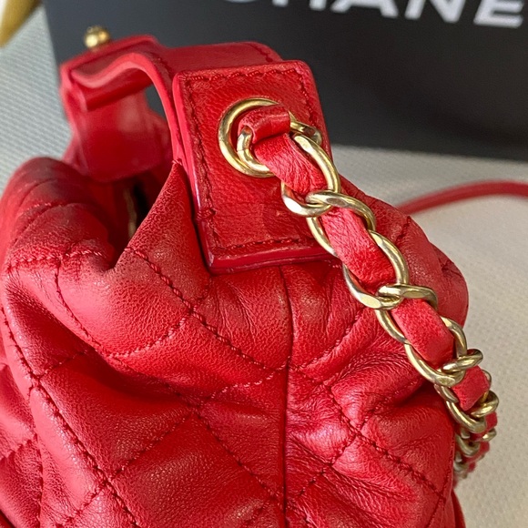 ❤️CHANEL❤️RED TOP HANDLE CROSSBODY FULL SET - Picture 12 of 13